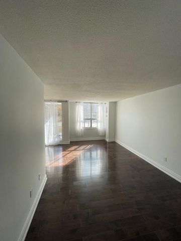 For Lease - 10 Edgecliff Golfway Unit# 504, Toronto, Ontario - Photo 3