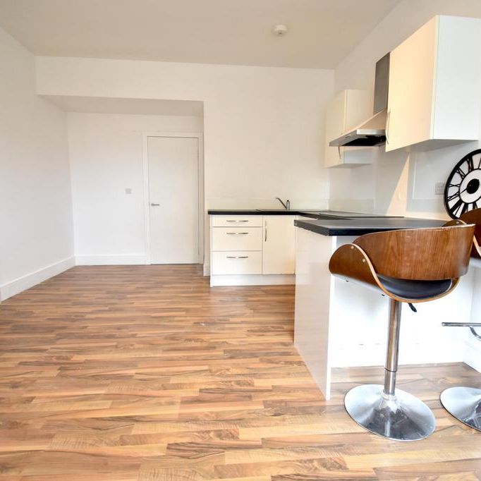 1 bedroom flat to rent - Photo 1