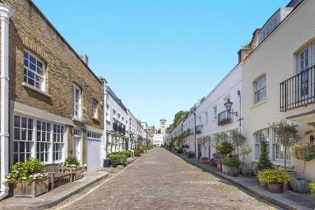 4 bedroom mews to rent - Photo 3