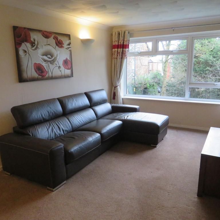 2 bedroom flat to rent - Photo 1
