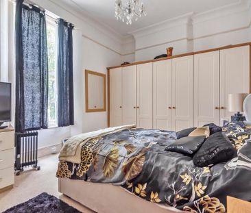 3 bedroom flat to rent - Photo 3