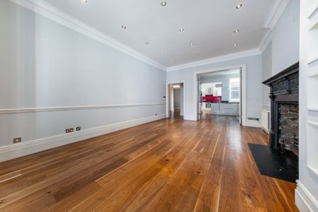 3 bedroom flat to rent - Photo 4