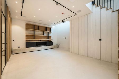 4 bedroom terraced house to rent - Photo 2