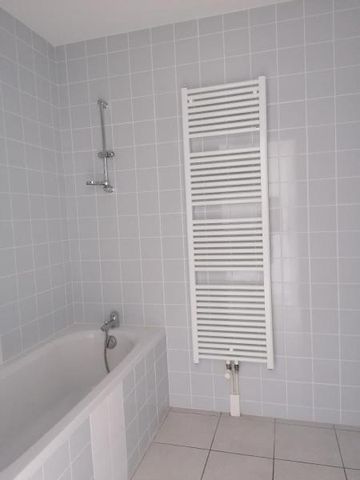 Location Appartement 4 pièces 70m² DIJON 21000 - Photo 3