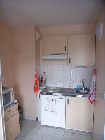 Location appartement t1 bis 2 pièces 33 m² à Rodez (12000) - Photo 3