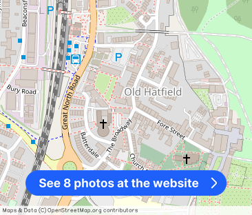 Salisbury Square, Hatfield, AL9 - Photo 1