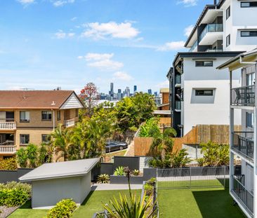 Furnished 3 Bed Unit with Stunning Views - Photo 3