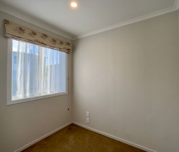 BRAND NEW 4-BEDROOM IN FLAT BUSH - Photo 4