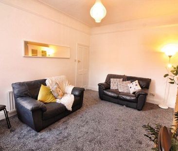 2 bedroom ground floor flat to rent - Photo 3