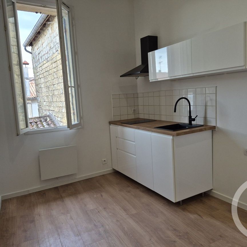 Location Appartement 2 pièces 26m² LA REOLE 33190 - Photo 1