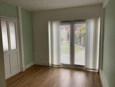 3 bedroom semi-detached house to rent - Photo 3