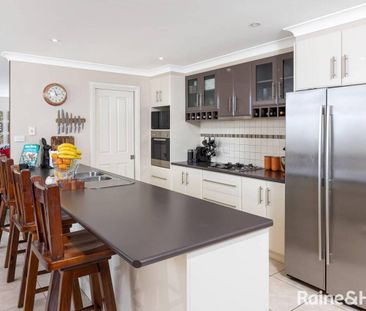 Ideally Positioned Tatton Home - Photo 4