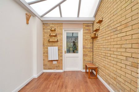 Robertson Drive, St. Annes Park - Photo 2