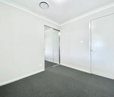 Stunning Family Home! - Photo 2