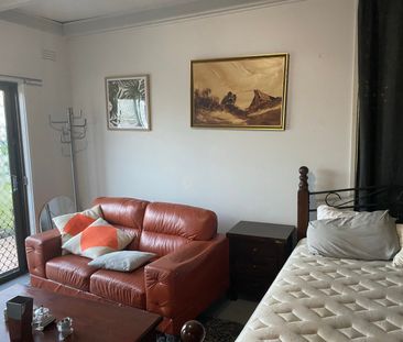 Noble Park North - Photo 1