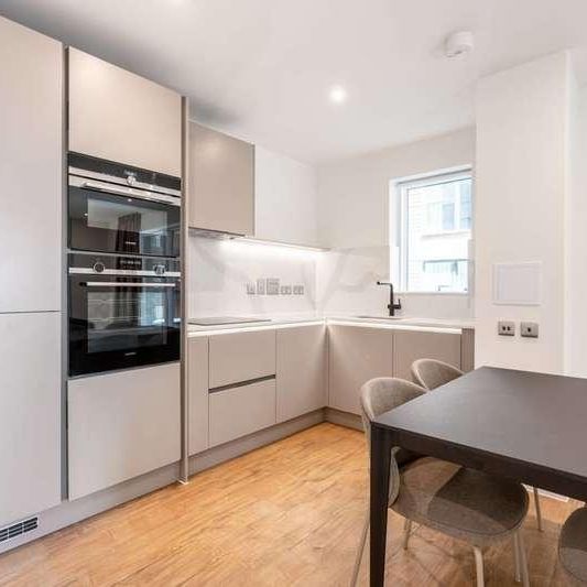 Uncle Colindale, Colindale, NW9 - Photo 1