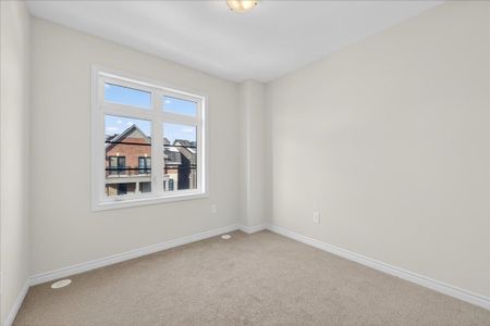 For Lease - 5946 Saigon Street, Mississauga, Ontario - Photo 5