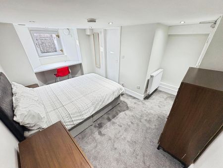 5 bedroom terraced house to rent - Photo 5