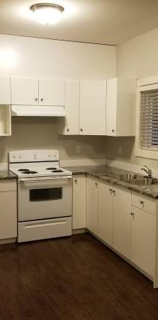 2BR Suite near Lynn Fripps - Photo 1