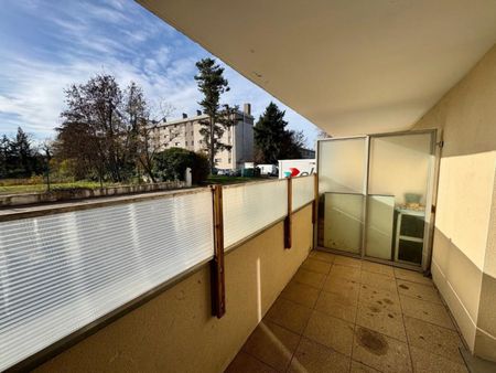 STUDIO MEUBLE A LOUER A ROANNE - MULSANT - Photo 5