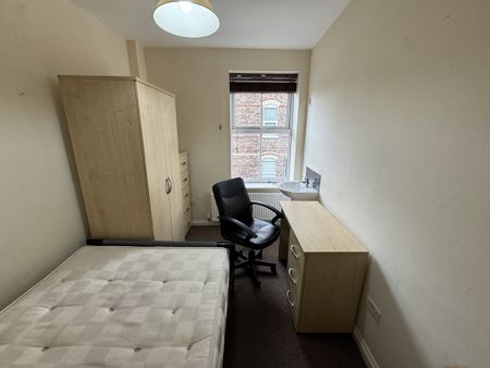 Lawrence Street, York - P1893 - Photo 4