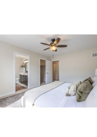 For Lease - 2435 River Mist Road, Barrhaven, Ontario - Photo 5