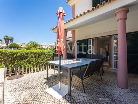 2 bedroom luxury Semidetached House for rent in Cascais e Estoril, Cascais, Lisbon - Photo 4