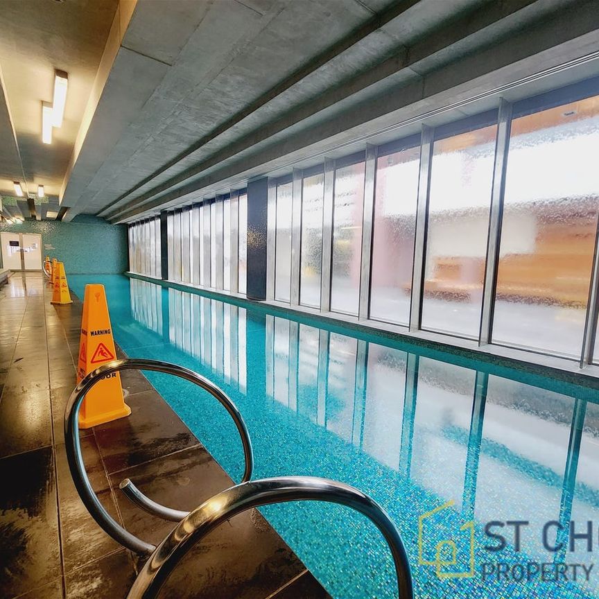 Furnished 2 bedroom 1 bathroom with Carpark - Photo 1