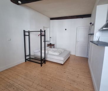 Location Appartement 1 pièce 28m² - Photo 2