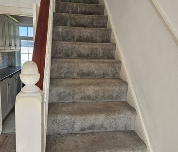 3 Bed Semi-Detached House, Helder Street, CR2 - Photo 3
