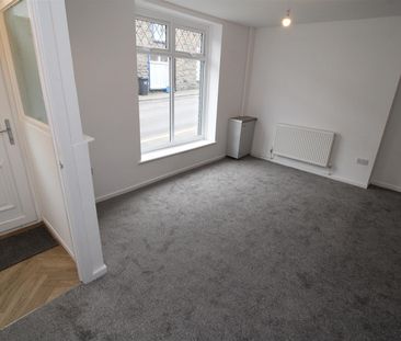 House - Terraced For Rent Fox Street, Treharris - Photo 4