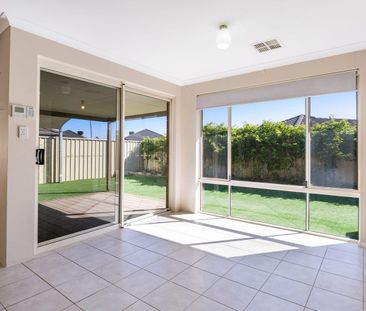 Spacious and Low Maintenance Family Home - Photo 3