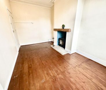 4 bedroom terraced house to rent - Photo 2