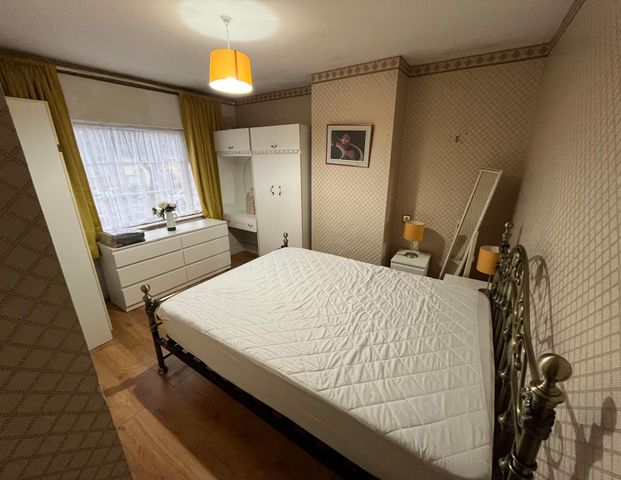 St Peters Road, Walkinstown, Dublin 12 (Double Room To Rent) - Photo 1
