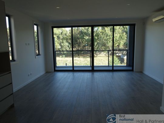 82 Nickson Street, Bundoora - Photo 1