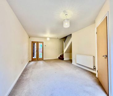 2 bedroom end of terrace house to rent - Photo 3