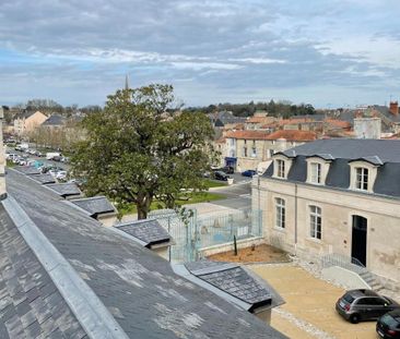 Location Appartement 2 pièces 53m² FONTENAY LE COMTE 85200 - Photo 5