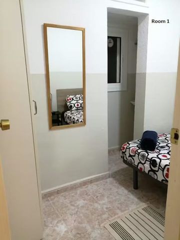 Carrer de Corretger, Barcelona, Catalonia 08003 - Photo 3