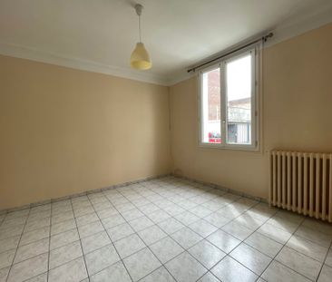 Location Appartement 2 pièces 47m² - Photo 4