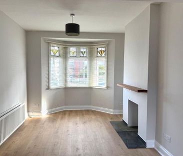 77 Downshire Road, Holywood, BT18 9LY - Photo 2