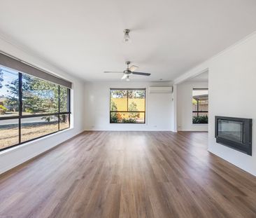 FRESHLY UPDATED 4 BEDROOM FAMILY HOME - Photo 1