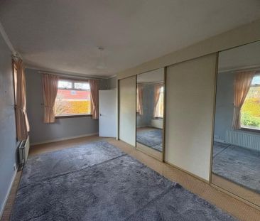 4 bedroom terraced house to rent - Photo 5