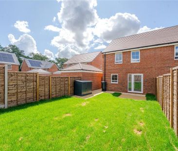 3 bedroom terraced house to rent - Photo 4