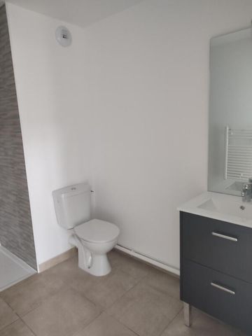 Location Appartement 1 pièce 32m² LUCE 28110 - Photo 4
