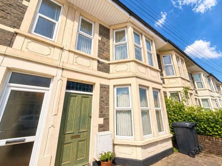 5 bedroom semi-detached house to rent - Photo 2