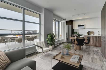 For Lease - 1787 St Clair Avenue Unit# 1004, Toronto, Ontario - Photo 2