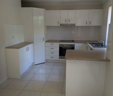 5/18-20 Hayes St, Caboolture, Qld 4510 - Photo 3