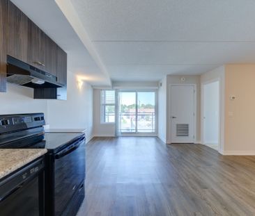 For Lease - 716 Main Street, Milton, Ontario - Photo 2