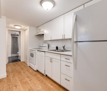 For Lease - 371 Jones Avenue Unit# Lower, Toronto, Ontario - Photo 1