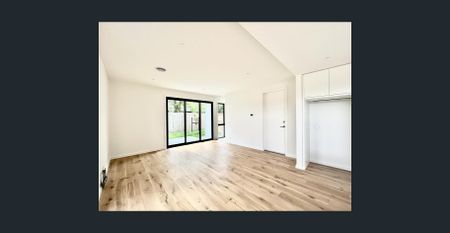 3 Bedroom 2 Bathroom townhouse in Burwood East - Photo 3